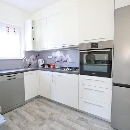 אוטוצאץ Apartman Teo &Tena מראה חיצוני תמונה