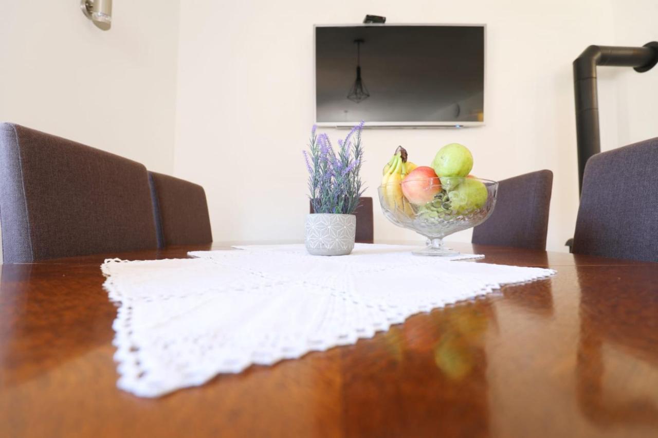אוטוצאץ Apartman Teo &Tena מראה חיצוני תמונה