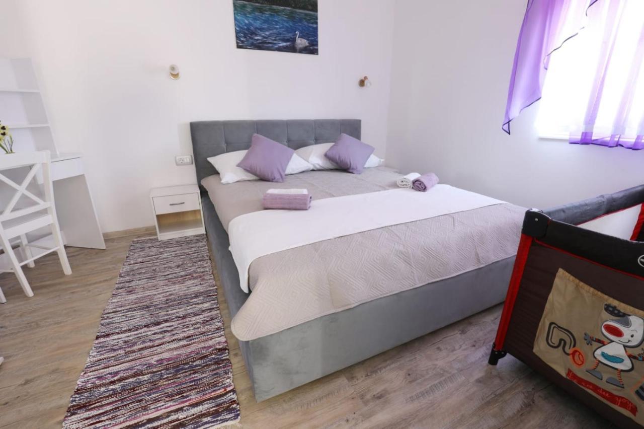 אוטוצאץ Apartman Teo &Tena מראה חיצוני תמונה